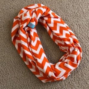 Infinity scarf